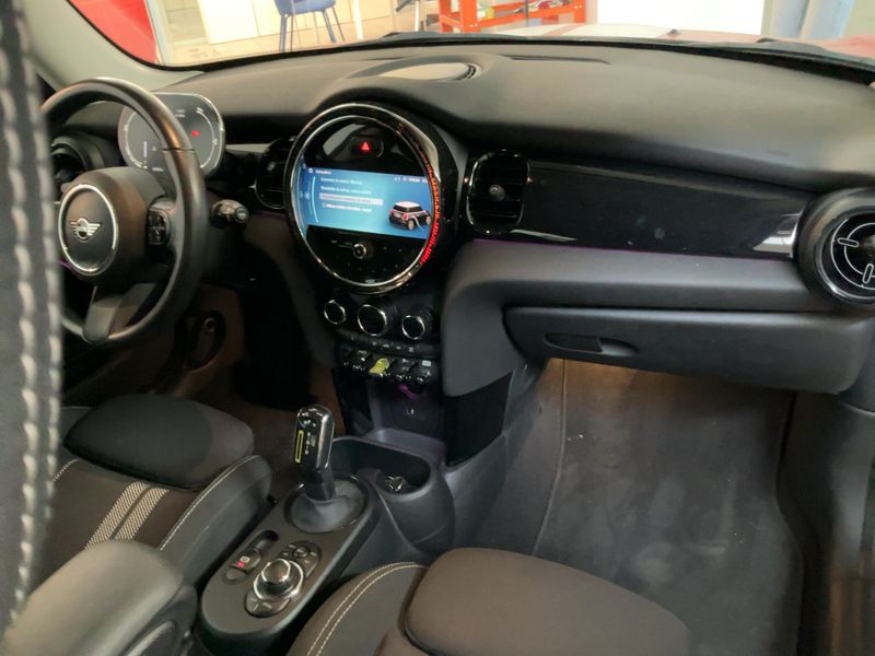 MINI Cooper SE Essential Trim 2021 – снимка 17