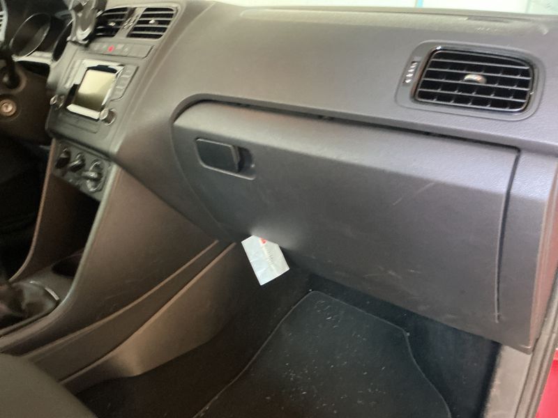 Volkswagen Polo 1.2 TSI Advance BlueMotion Tech 2014 – снимка 30