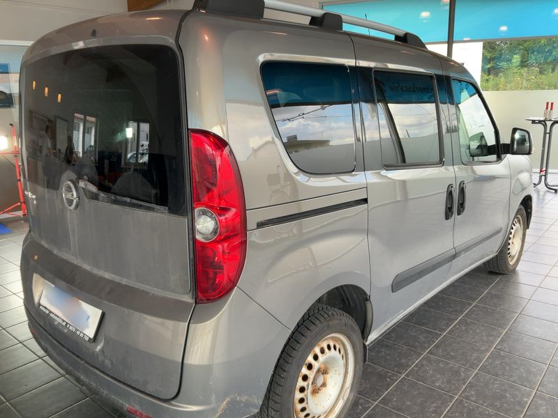 Opel Combo 1.6 CDTI DPF Edition L1H1 2015 – снимка 8
