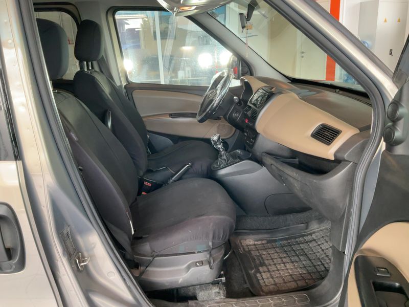 Opel Combo 1.6 CDTI DPF Edition L1H1 2015 – снимка 16