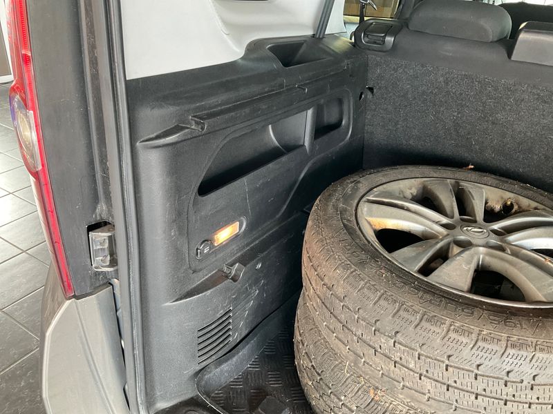 Opel Combo 1.6 CDTI DPF Edition L1H1 2015 – снимка 34