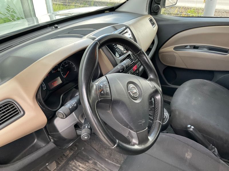 Opel Combo 1.6 CDTI DPF Edition L1H1 2015 – снимка 37