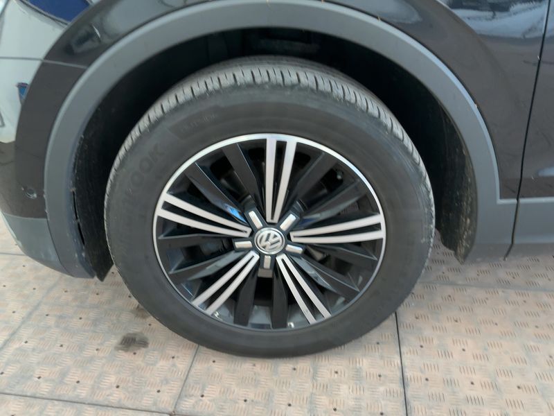 Volkswagen Tiguan 2.0 TDI Highline 4Motion BlueMotion Tech 2017 – снимка 3