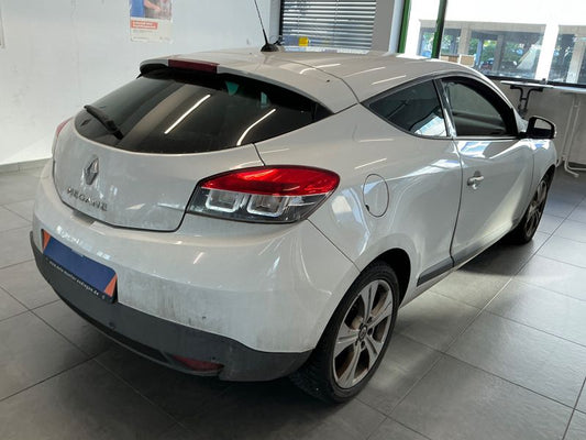 Renault Megane 2.0 dCi Dynamique 2010 – снимка 2