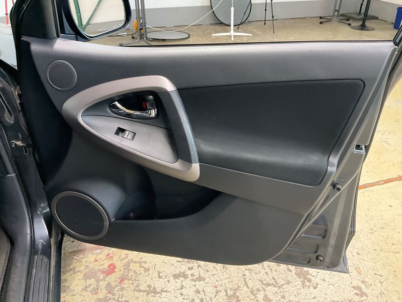 Toyota RAV 4 2.0 Elegance 2006 – снимка 38
