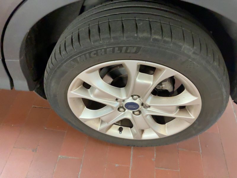 Ford Kuga 1.5 EcoBoost Titanium 2015 – снимка 5