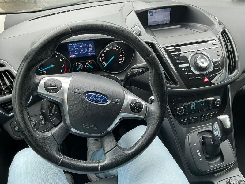 Ford Kuga 1.5 EcoBoost Titanium 2015 – снимка 18