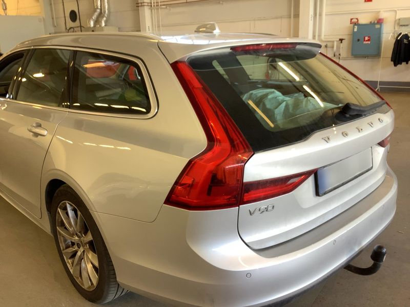 Volvo V90 2.0 D3 Momentum 2019 – снимка 6