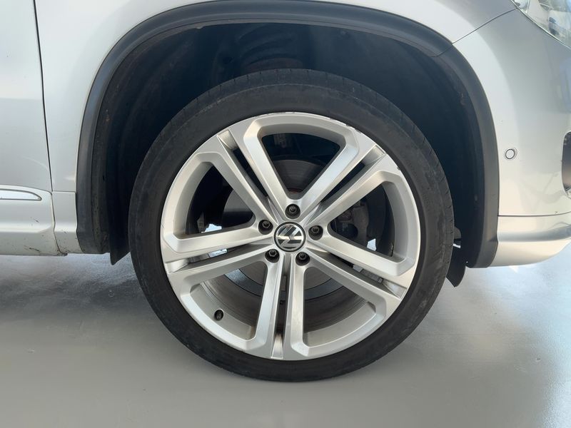 Volkswagen Tiguan 2.0 TDI Sport & Style 4Motion BlueMotion Tech 2015 – снимка 11