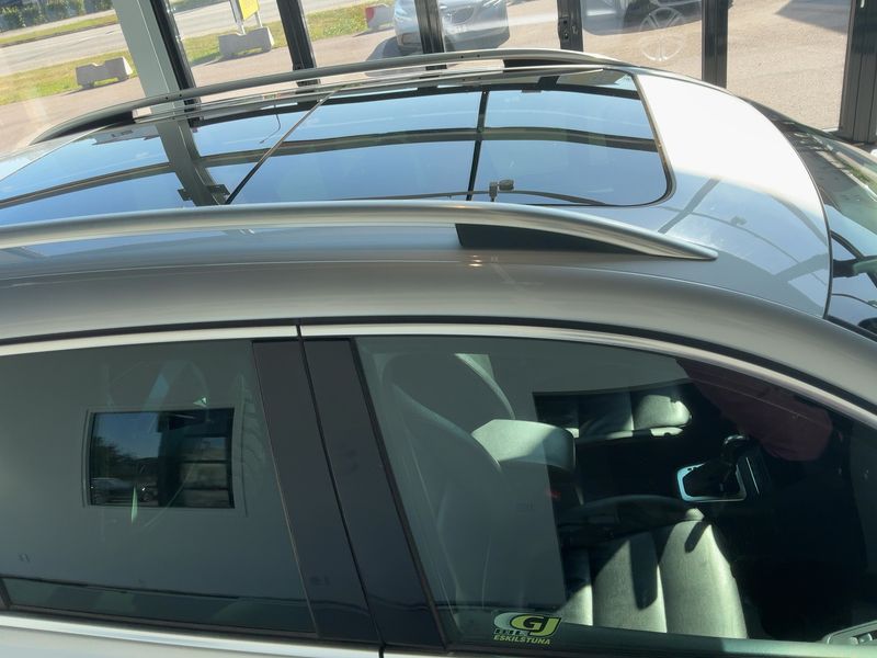 Volkswagen Tiguan 2.0 TDI Sport & Style 4Motion BlueMotion Tech 2015 – снимка 13