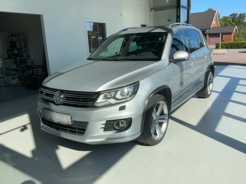 Volkswagen Tiguan 2.0 TDI Sport & Style 4Motion BlueMotion Tech 2015 – снимка 1