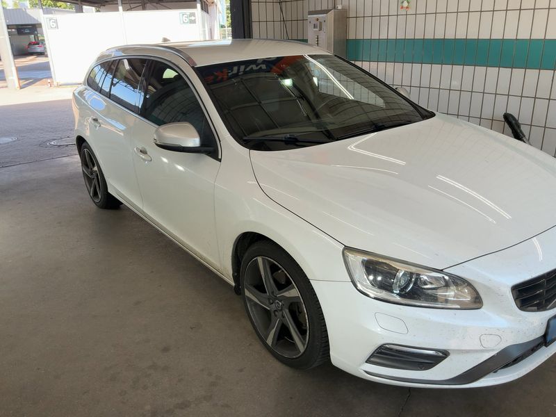 Volvo V60 2.0 D3 R-Design 2014 – снимка 12