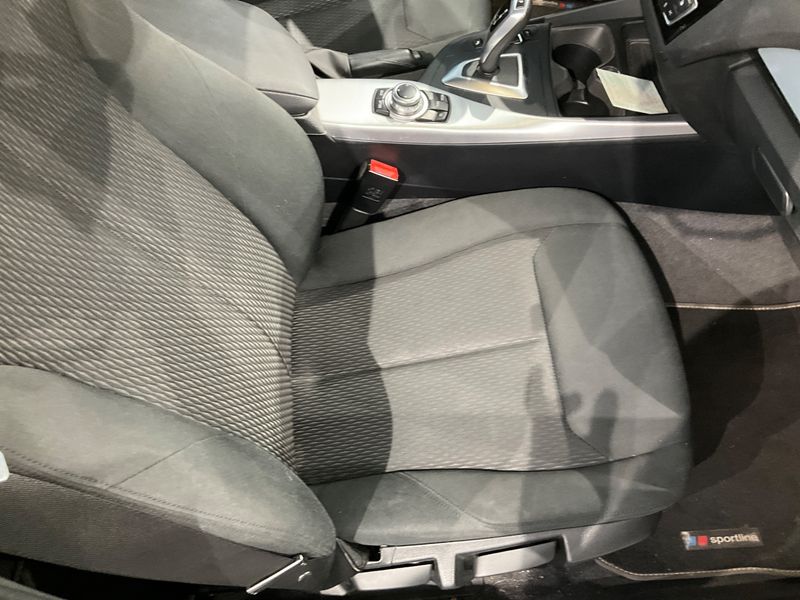BMW 1er 120d Advantage 2017 – снимка 23