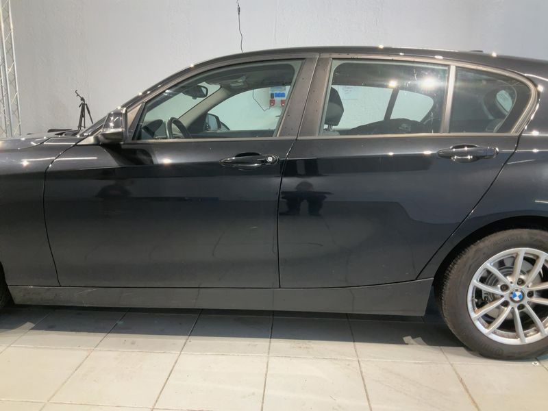 BMW 1er 120d Advantage 2017 – снимка 4