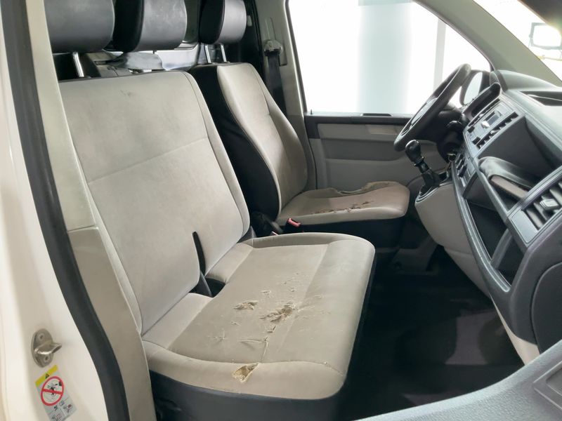 Volkswagen T6 Transporter 2.0 TDI Kasten 4Motion 2018 – снимка 16