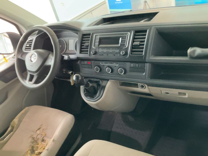 Volkswagen T6 Transporter 2.0 TDI Kasten 4Motion 2018 – снимка 17