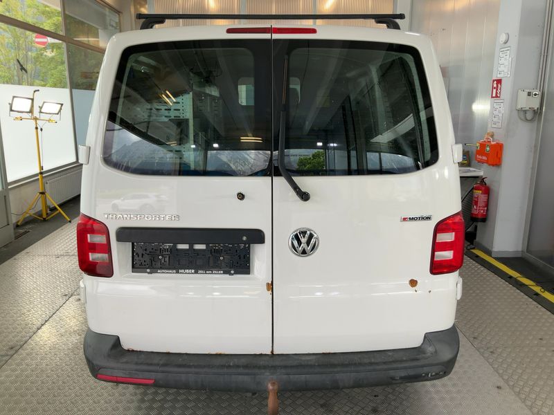 Volkswagen T6 Transporter 2.0 TDI Kasten 4Motion 2018 – снимка 7