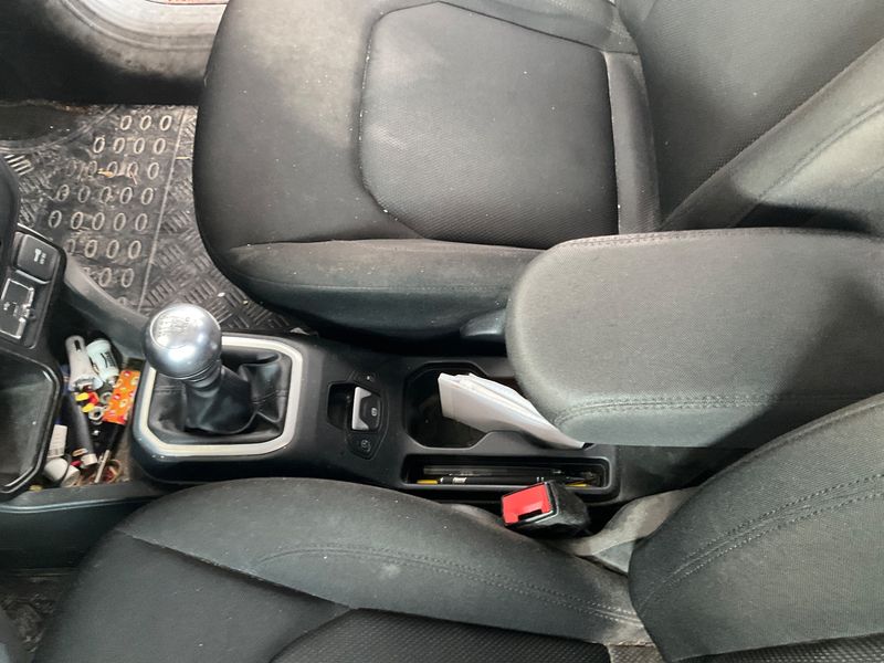 Jeep Renegade 1.0 TGDi Longitude 4x2 2021 – снимка 30