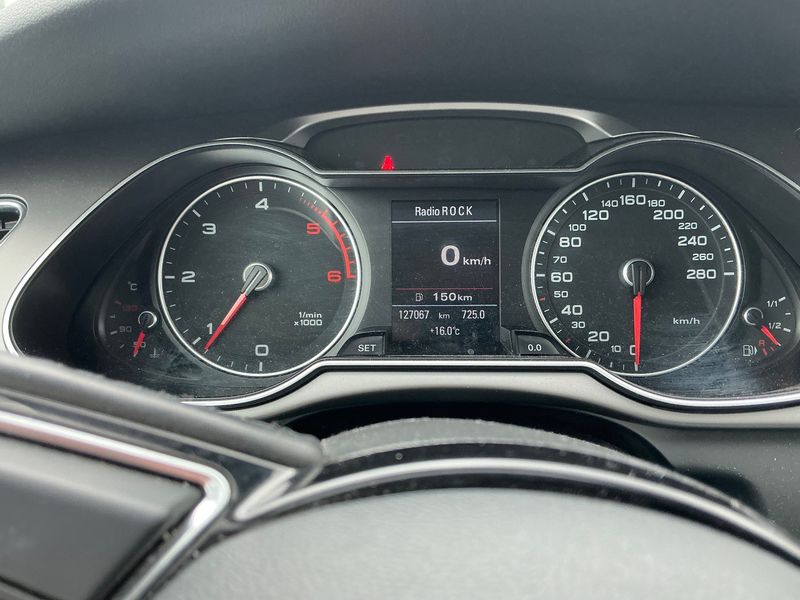 Audi A4 2.0 TDI Attraction 2013 – снимка 18