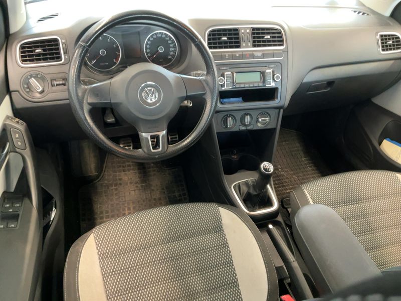 Volkswagen Polo 1.2 TSI CrossPolo 2011 – снимка 18