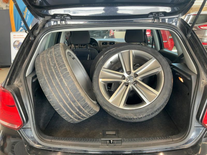 Volkswagen Polo 1.2 TSI CrossPolo 2011 – снимка 16