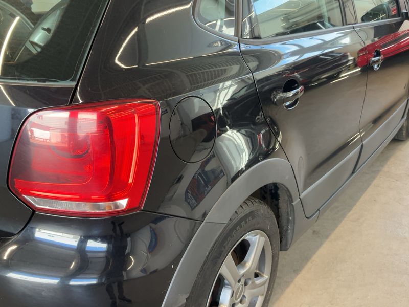 Volkswagen Polo 1.2 TSI CrossPolo 2011 – снимка 8