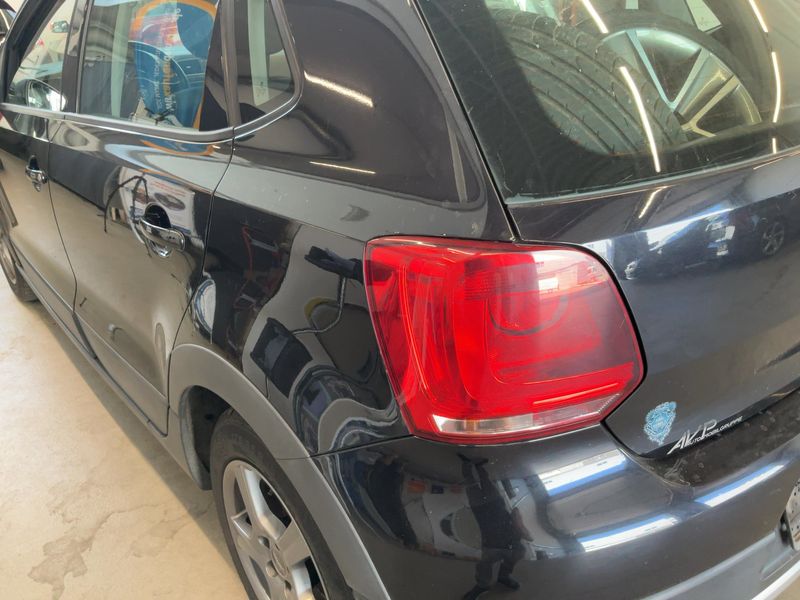 Volkswagen Polo 1.2 TSI CrossPolo 2011 – снимка 6