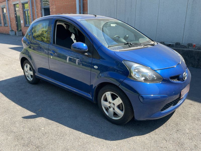 Toyota Aygo 1.0 2007 – снимка 12