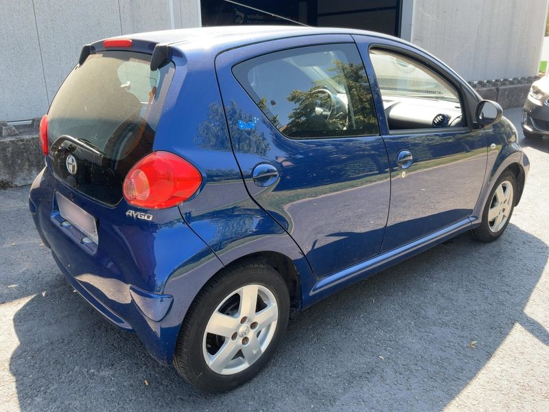 Toyota Aygo 1.0 2007 – снимка 8