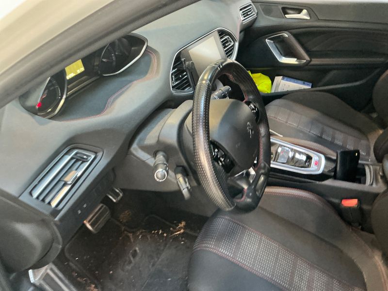 Peugeot 308 1.2 e-THP GT Line 2016 – снимка 22