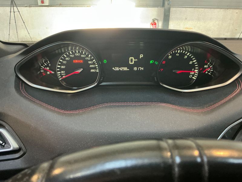 Peugeot 308 1.2 e-THP GT Line 2016 – снимка 18