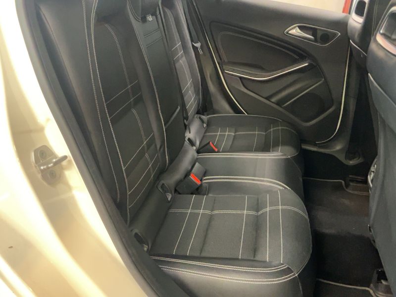 Mercedes-Benz A-Klasse A 200 CDI Urban 2015 – снимка 19
