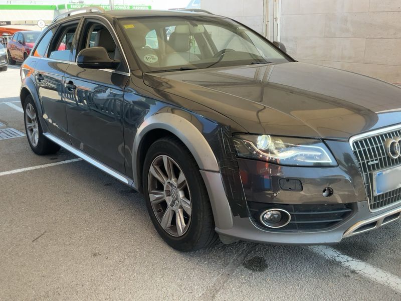 Audi A4 Allroad 3.0 V6 TDI 2011 – снимка 12