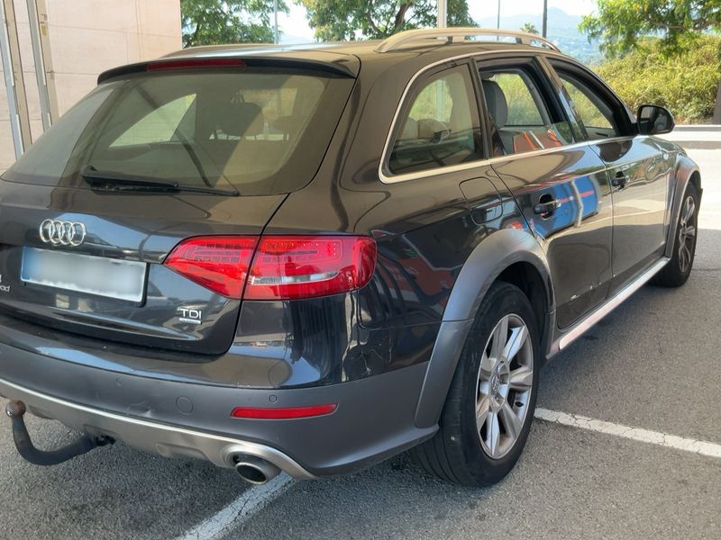 Audi A4 Allroad 3.0 V6 TDI 2011 – снимка 8