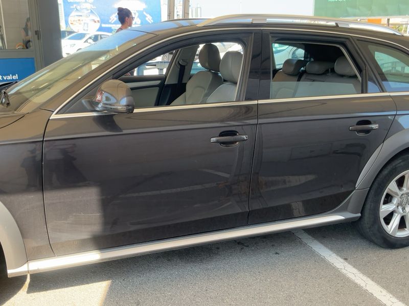 Audi A4 Allroad 3.0 V6 TDI 2011 – снимка 4