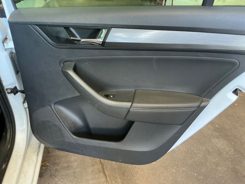 Skoda Rapid Spaceback 1.0 TSI Clever 2018 – снимка 28