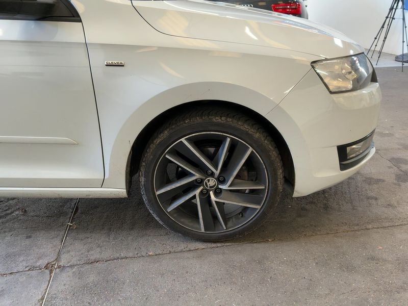Skoda Rapid Spaceback 1.0 TSI Clever 2018 – снимка 11