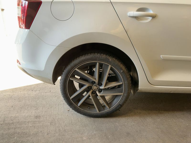 Skoda Rapid Spaceback 1.0 TSI Clever 2018 – снимка 9