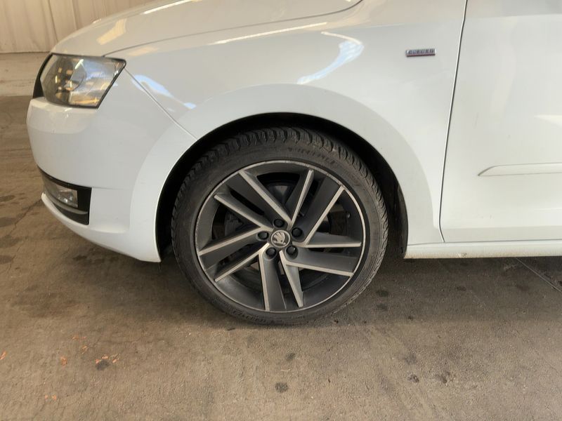 Skoda Rapid Spaceback 1.0 TSI Clever 2018 – снимка 3