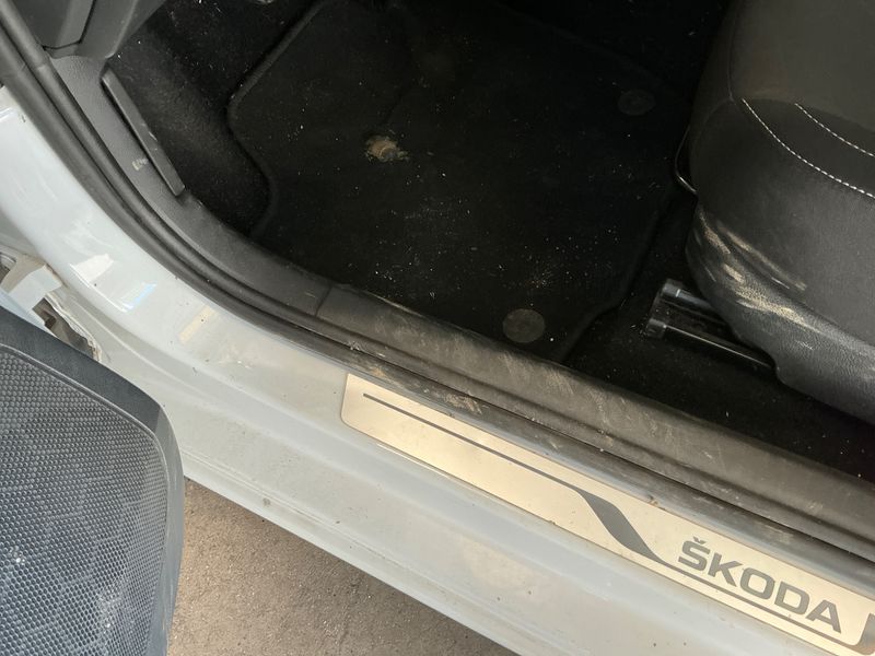 Skoda Rapid Spaceback 1.0 TSI Clever 2018 – снимка 23