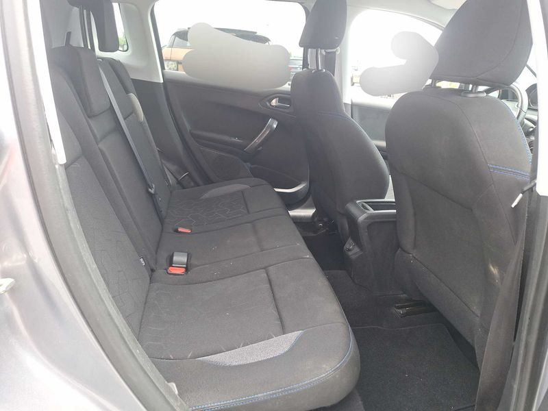 Peugeot 2008 1.5 Blue-HDi Style 2018 – снимка 14