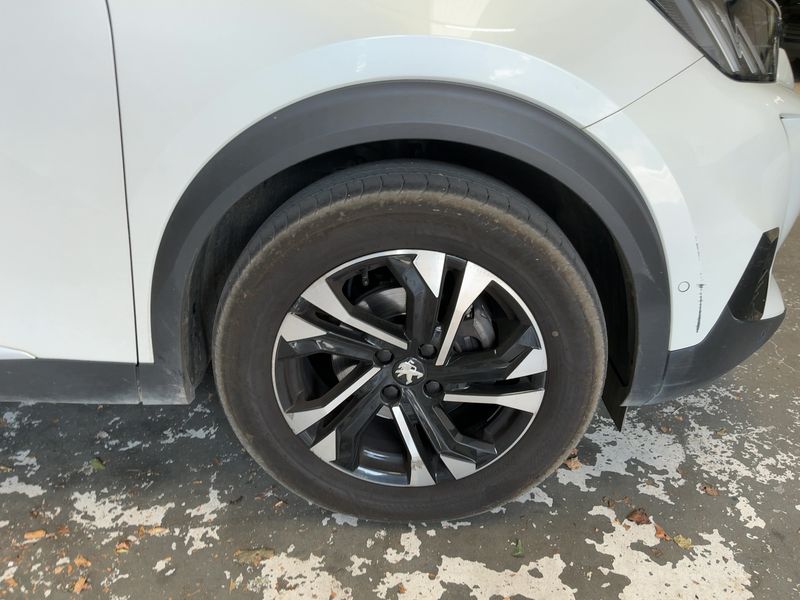 Peugeot 2008 1.2 PureTech GT 2021 – снимка 11