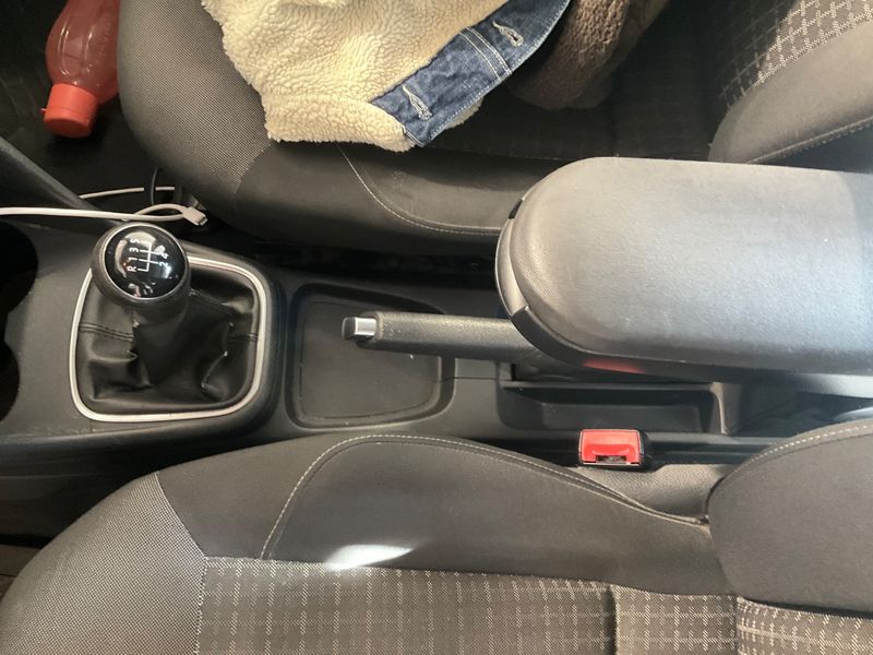 Volkswagen Polo 1.4 TDI Comfortline BlueMotion Tech 2016 – снимка 25