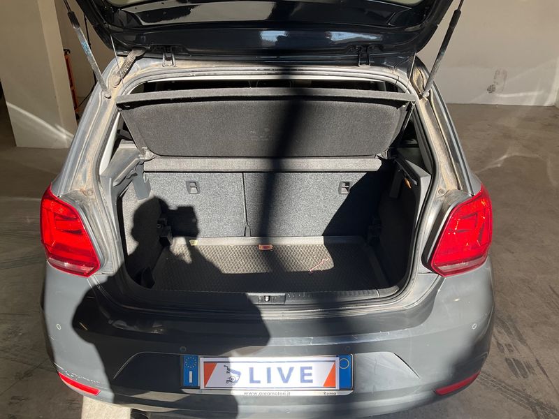 Volkswagen Polo 1.4 TDI Comfortline BlueMotion Tech 2016 – снимка 15