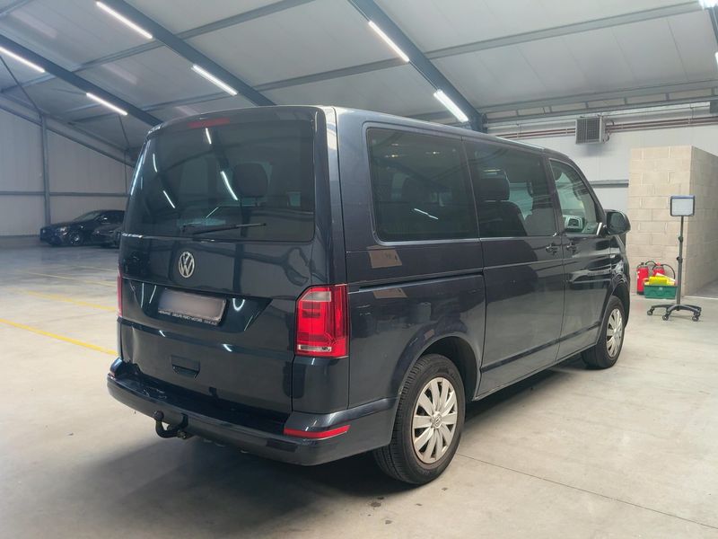 Volkswagen T6 Multivan 2.0 TDI Trendline 2018 – снимка 8