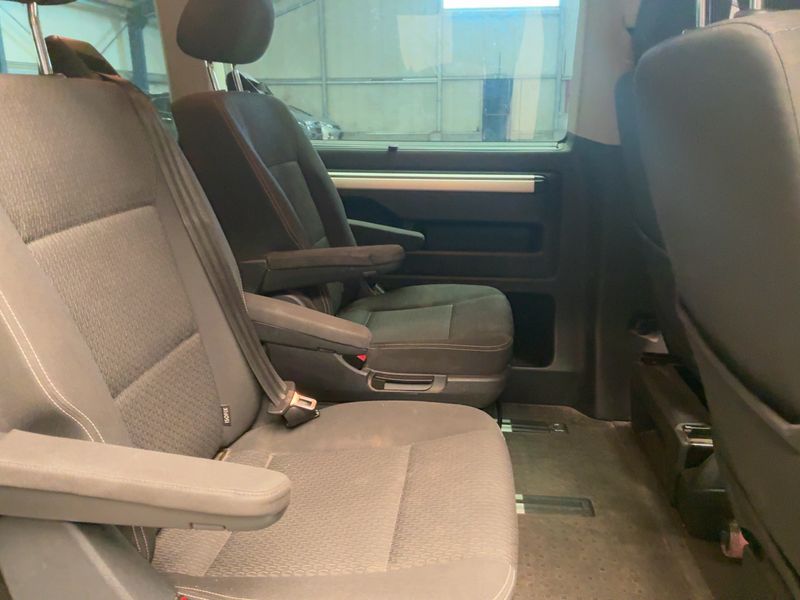Volkswagen T6 Multivan 2.0 TDI Trendline 2018 – снимка 20