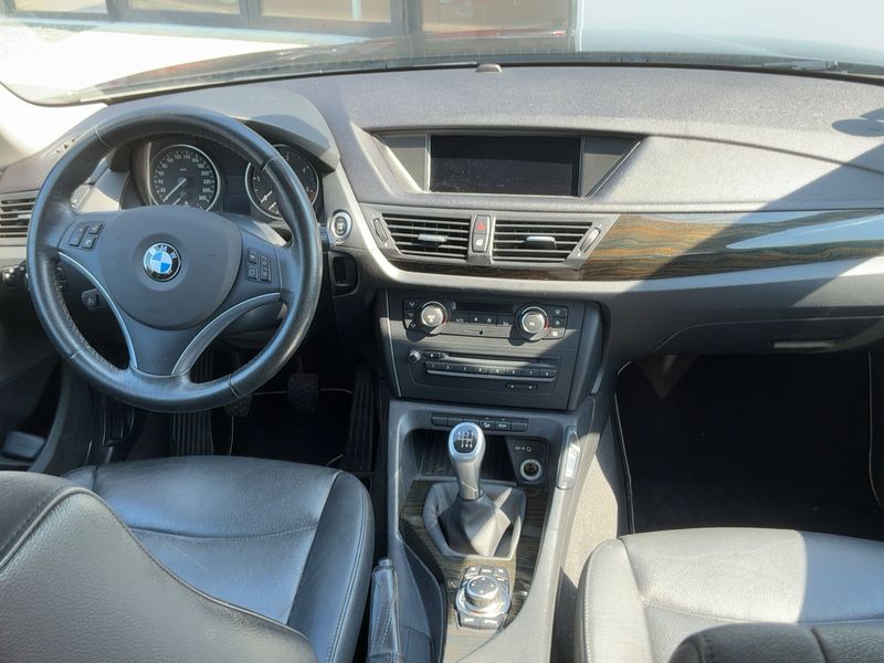 BMW X1 xDrive 20d Luxe 2012 – снимка 17