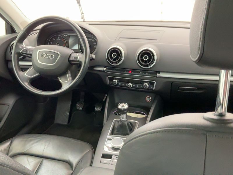 Audi A3 Sportback 1.6 TDI Attraction 2016 – снимка 18