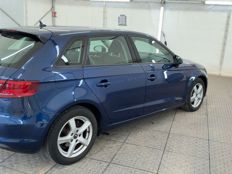 Audi A3 Sportback 1.6 TDI Attraction 2016 – снимка 8