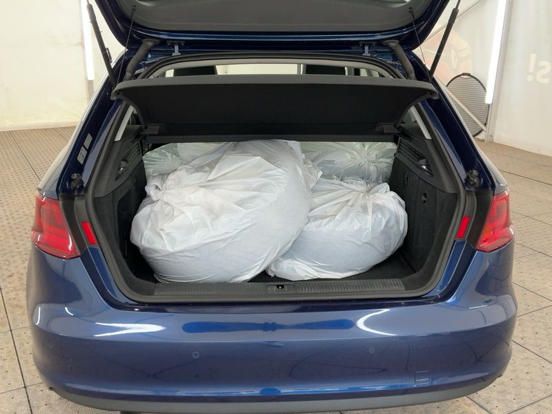 Audi A3 Sportback 1.6 TDI Attraction 2016 – снимка 16